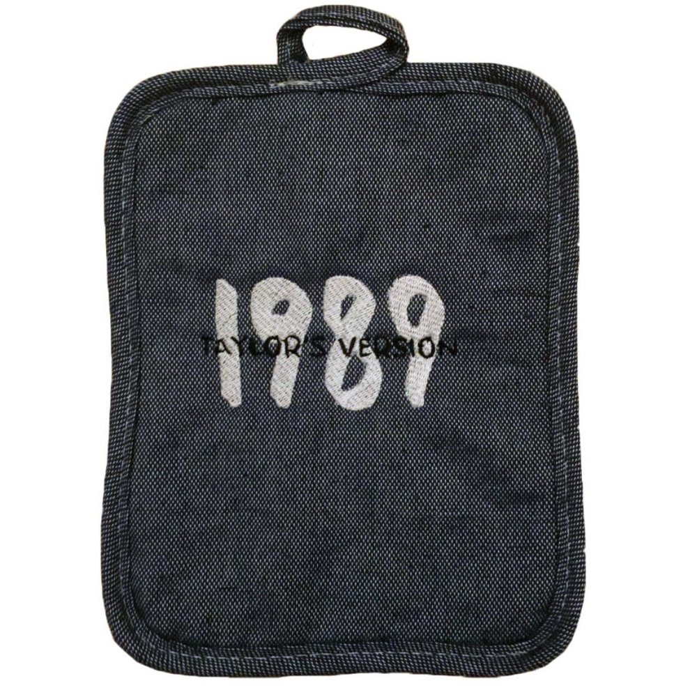 Taylor Swift inspired 1989 embroidered pot holder